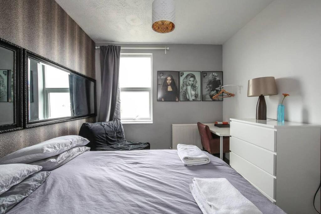 Large Modern Apartment With Garden Sleeps 10 Guests Londres Extérieur photo
